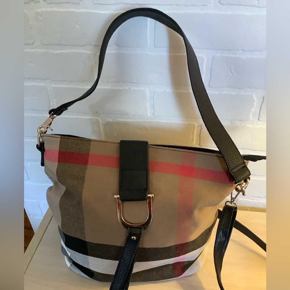 Stylish Plaid Shoulder Bag